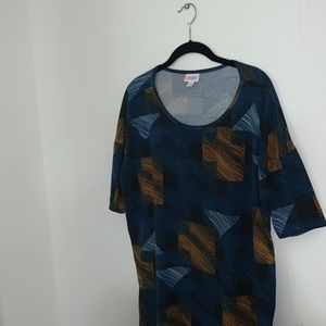 LULAROE - Classic T